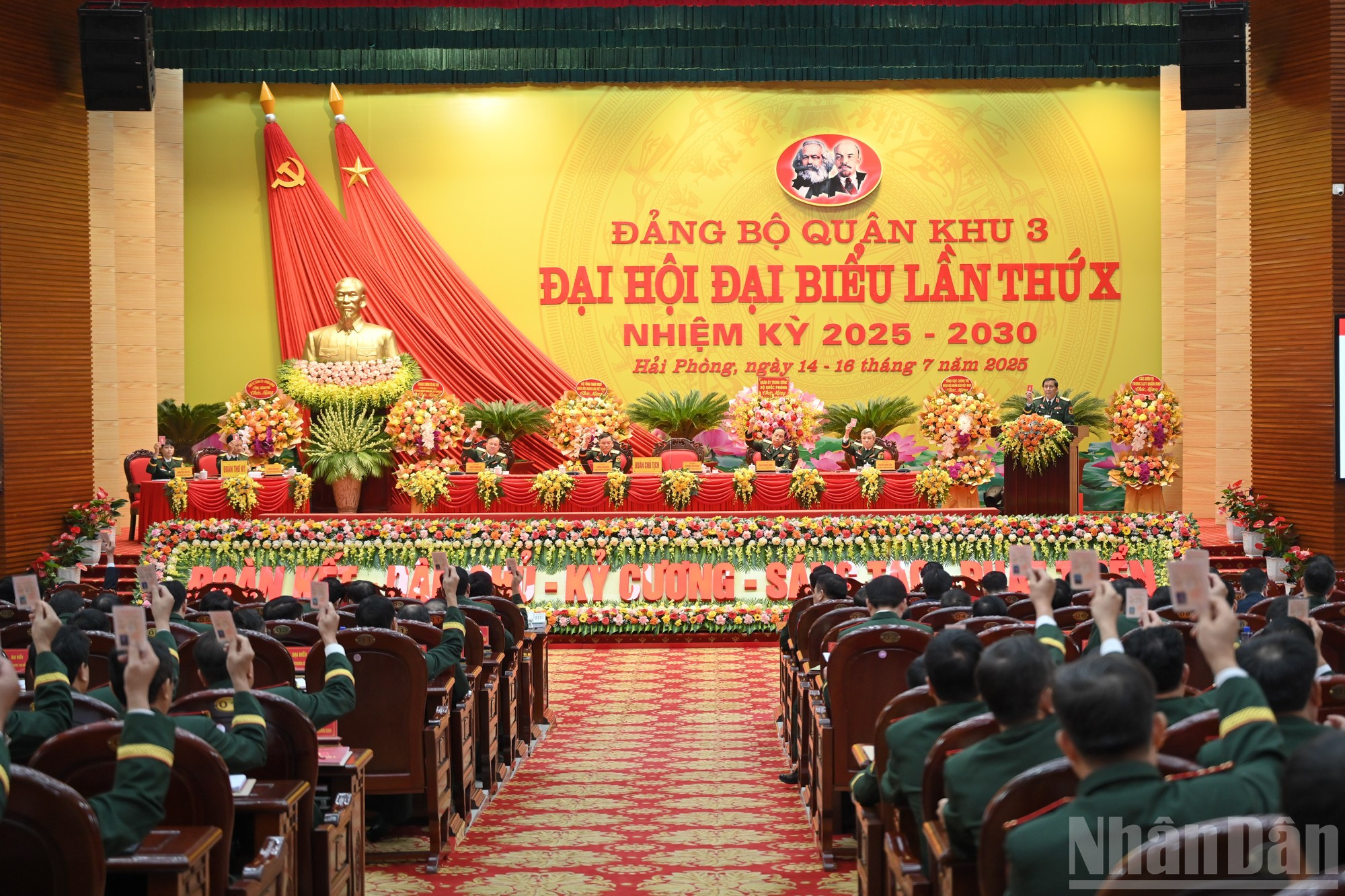Quang cảnh đại hội. ndo_br_dai-hoi-quan-khu-3-ngay-15-5837.jpg