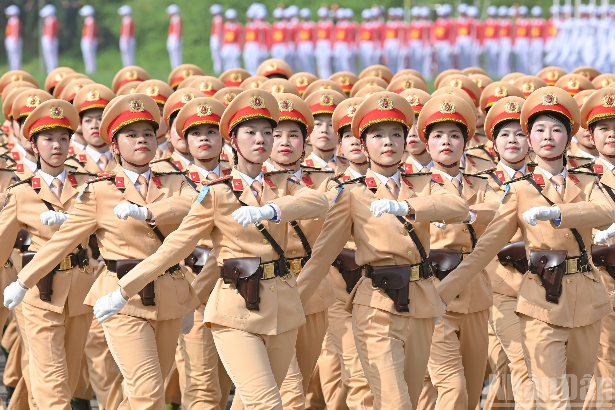 Khối Nữ Cảnh sát giao thông. ndo_br_tong-hop-luyen-8936.jpg