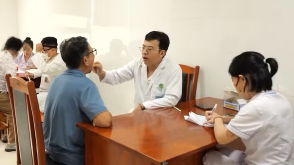 [Video] Hà Nội mở rộng nhiều chính sách hỗ trợ khám, chữa bệnh cho người dân