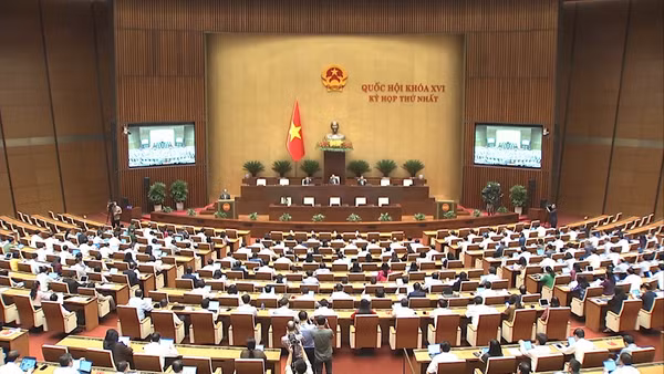 [Video] Kỳ họp thứ nhất, Quốc hội khóa XVI bước vào ngày làm việc thứ năm