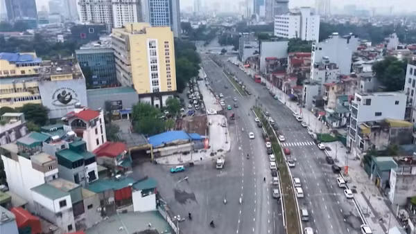 [Video] Hà Nội điều chỉnh tổ chức giao thông phố La Thành phục vụ thi công Vành đai 1