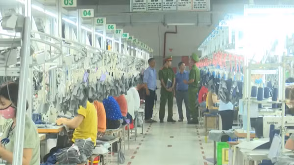 [Video] Hà Nội ra quân rà soát vi phạm phòng cháy chữa cháy nhà xưởng, kho bãi