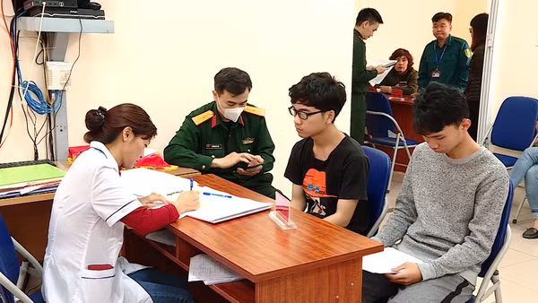 [Video] 5 trường hợp miễn, 7 trường hợp tạm hoãn nghĩa vụ quân sự năm 2027