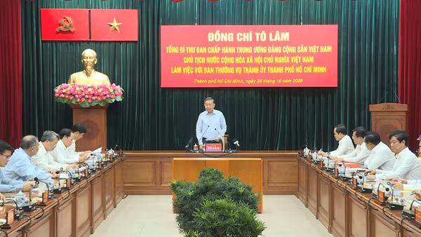 [Video] Thành phố Hồ Chí Minh cần triệt để khai thác dữ liệu số để giảm phiền hà cho người dân