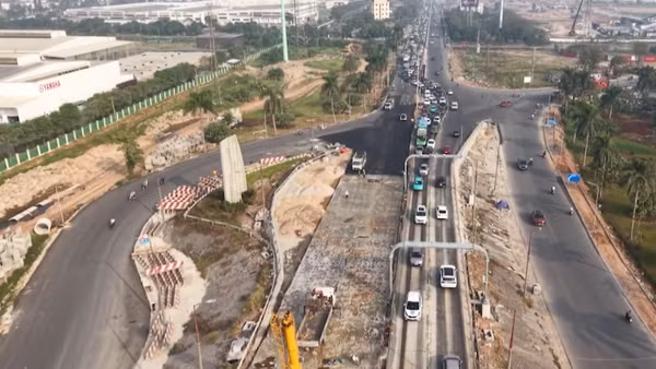 [Video] Thông xe Cầu Thăng Long trước hạn sau khi lắp đặt trạm cân tự động