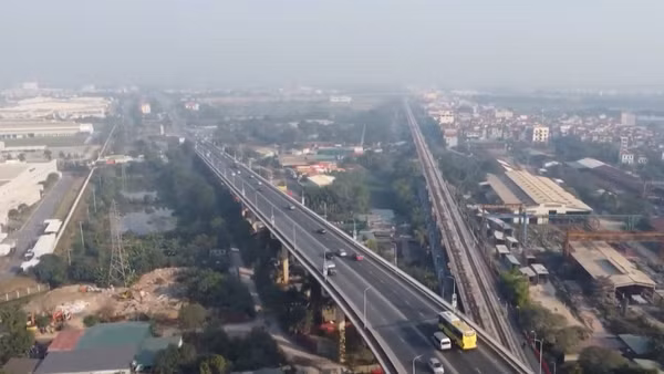 [Video] Từ 9/10, Hà Nội cấm nhiều loại xe qua cầu Thăng Long 