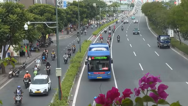 [Video] Hơn 30,6 triệu lượt hành khách sử dụng xe buýt miễn phí sau 3 tháng