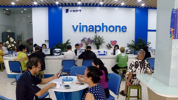 [Video] Khoảng 13 triệu thuê bao di động bị tạm dừng dịch vụ do chưa chuẩn hóa thông tin