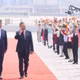 Sáng 15/4/2026, tại Đại lễ đường Nhân dân ở thủ đô Bắc Kinh, Tổng Bí thư, Chủ tịch Trung Quốc Tập Cận Bình và Phu nhân chủ trì Lễ đón trọng thể Tổng Bí thư, Chủ tịch nước Tô Lâm và Phu nhân thăm cấp Nhà nước đến Trung Quốc theo nghi thức cao nhất dành cho nguyên thủ quốc gia. (Ảnh: TTXVN)