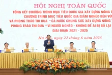 Thủ tướng Chính phủ Phạm Minh Chính chủ trì Hội nghị tổng kết Chương trình mục tiêu quốc gia về xây dựng nông thôn mới, giảm nghèo bền vững. (Ảnh: TRẦN HẢI)