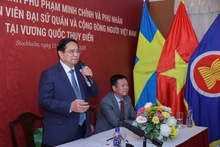 Thủ tướng Phạm Minh Chính phát biểu tại buổi gặp gỡ cộng đồng người Việt Nam tại Thụy Điển. (Ảnh: VGP/Nhật Bắc)