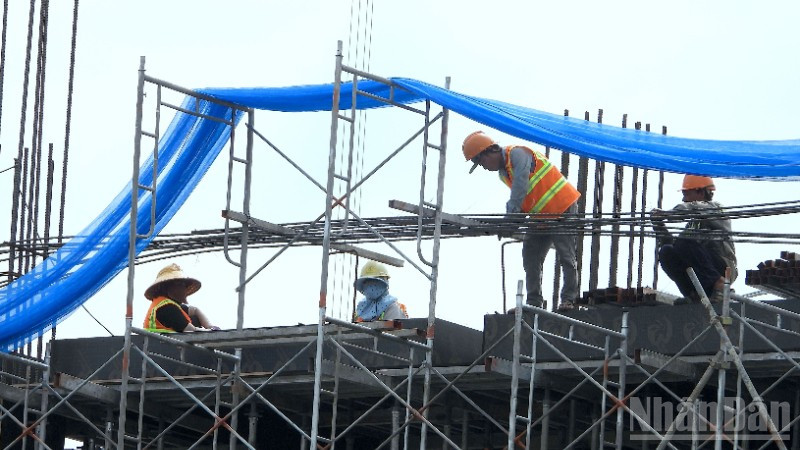 Các công trình trọng điểm tại Cà Mau đang "tăng tốc" để đẩy nhanh giải ngân vốn trong thời còn lại của năm 2025.