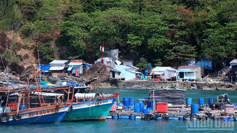 Một góc đảo Hòn Chuối tỉnh Cà Mau trước giờ bầu cử sớm. (Ảnh chụp chiều 12/3)