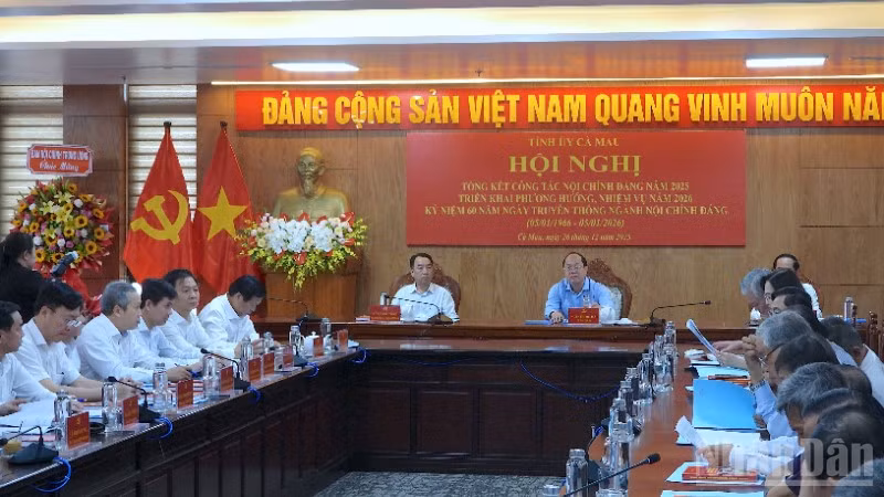 Quang cảnh hội nghị tại Cà Mau sáng 26/12.