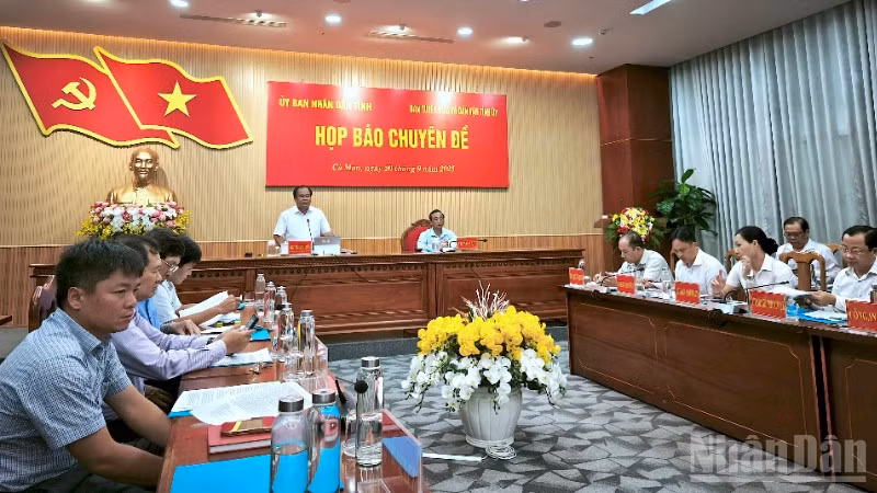 Quang cảnh họp báo chiều 20/9 tại Cà Mau.