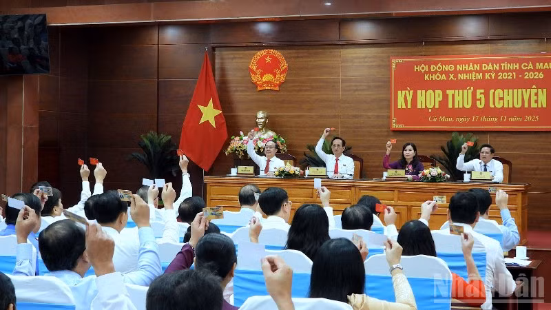 Kỳ họp thứ 5 (chuyên đề) của Hội đồng nhân dân tỉnh Cà Mau khoá X, nhiệm kỳ 2021-2026.