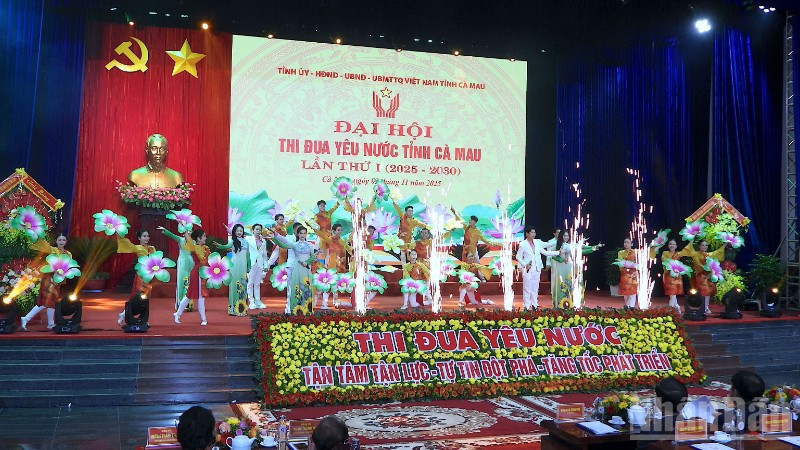 Văn nghệ chào mừng Đại hội Thi đua yêu nước tỉnh Cà Mau lần thứ I, giai đoạn 2025-2030.