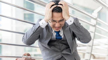 Trong các đợt nắng nóng kéo dài, nhiệt độ cao làm tích tụ nguy cơ khởi phát đột quỵ tới 6 ngày sau. (Ảnh: Freepik)