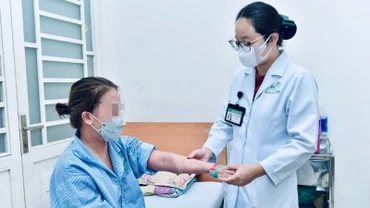 Bệnh nhân T. khi điều trị tại Bệnh viện Quân y 175.