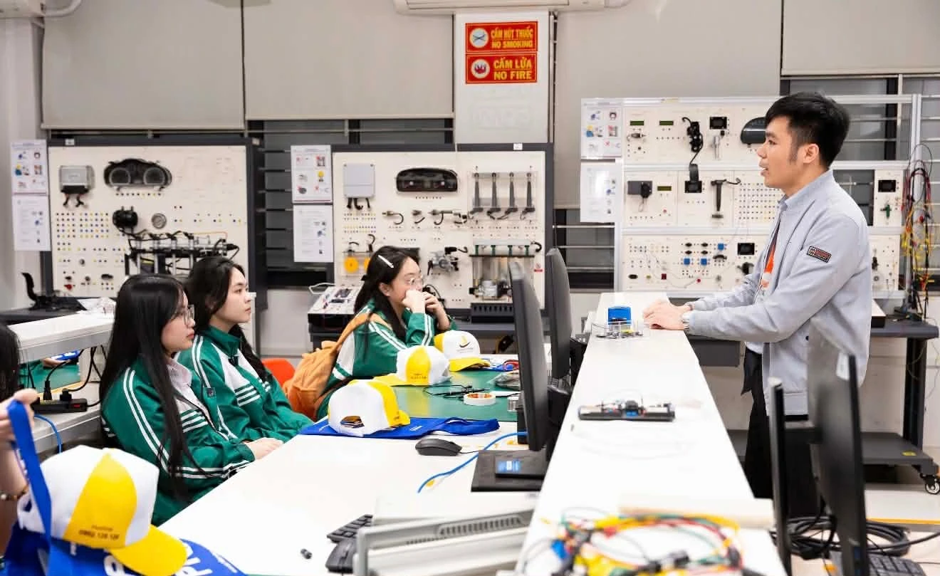 Cuộc Thi Nghiên Cứu Khoa Học Quốc Gia: Động Lực Phát Triển Tài Năng Trẻ