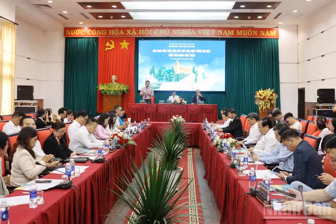 Quang cảnh hội nghị.