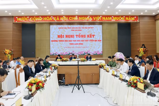 Quang cảnh hội nghị.