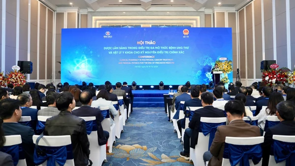 Quang cảnh hội thảo ngày 18/12.