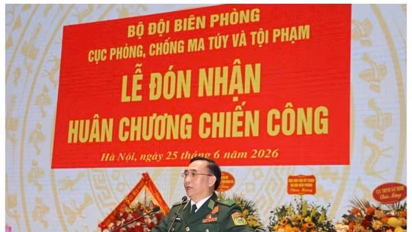 Thiếu tướng Đỗ Ngọc Cảnh, Cục trưởng Cục Phòng, chống ma túy và tội phạm phát biểu tại Lễ đón nhận Huân chương Chiến công.