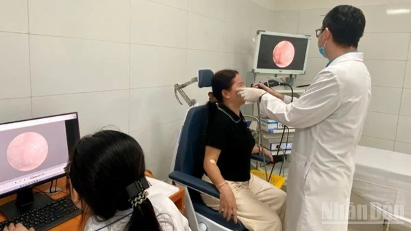 Sáu trường hợp ngừng đóng bảo hiểm y tế vẫn được hưởng 100% chi phí khám, chữa bệnh. (Ảnh minh họa: ĐỖ THOA)