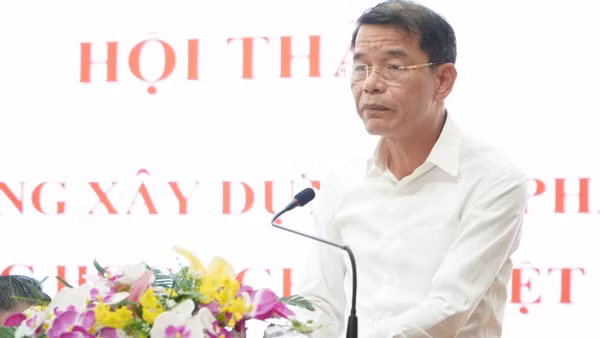 Phó Trưởng Ban Tuyên giáo và Dân vận Trung ương Vũ Thanh Mai phát biểu khai mạc. 