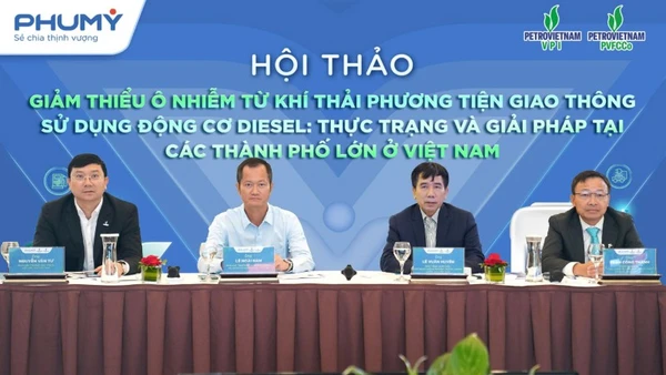 Ban điều hành hội thảo. (Ảnh: TL)