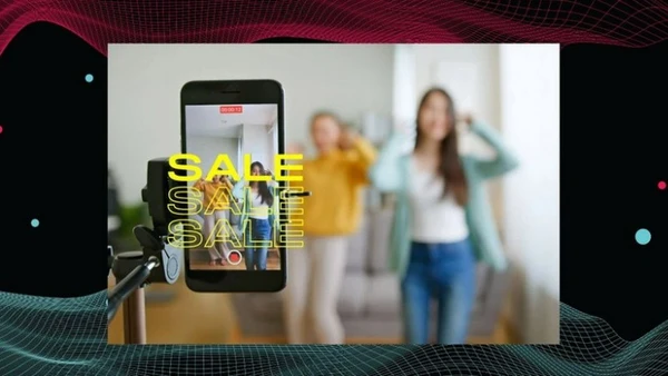 Livestream bán hàng giúp hàng triệu cá nhân, doanh nghiệp nhỏ tận dụng nền tảng số để thử nghiệm mô hình kinh doanh mới - Ảnh minh họa. (Nguồn Vietnamplus.vn)