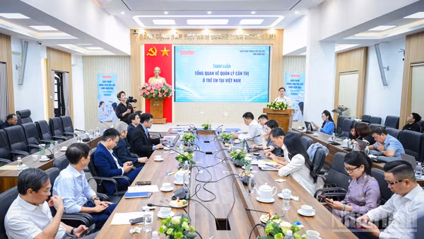 Quang cảnh tọa đàm. (Ảnh: BẢO LONG)