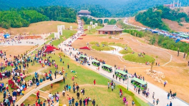Tay Yen Tu spiritual and ecological tourist area is invested in modern construction. tyt1.jpg