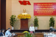 Đồng chí Trần Cẩm Tú, Ủy viên Bộ Chính trị, Thường trực Ban Bí thư, phát biểu tại buổi làm việc.