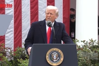 [Video] Tổng thống Mỹ D. Trump tái khẳng định lập trường thương mại cứng rắn 