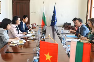 Quang cảnh buổi làm việc. (Ảnh do Đại sứ quán Việt Nam tại Bulgaria cung cấp)