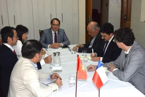 Quang cảnh cuộc gặp gỡ báo chí. (Ảnh do Đại sứ quán Việt Nam tại Chile cung cấp)