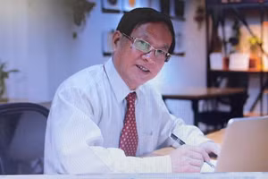 Ông Nguyễn Thạc Dĩnh, Phó Chủ tịch thường trực Hội hữu nghị Việt Nam-Philippines, nguyên Đại sứ Việt Nam tại Philippines. 