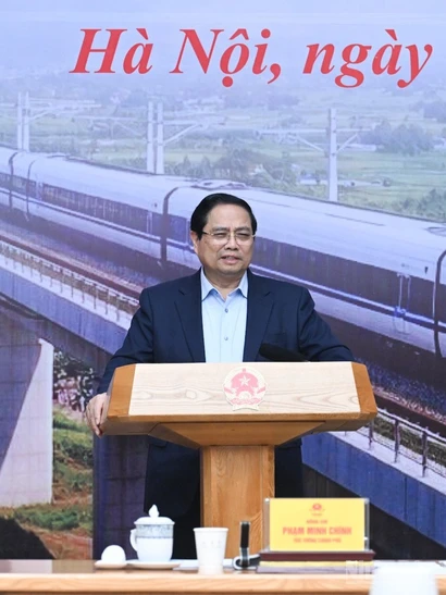 Thủ tướng Phạm Minh Chính chủ trì và phát biểu chỉ đạo tại phiên họp.