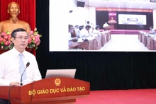 Thứ trưởng Giáo dục và Đào tạo Nguyễn Văn Phúc phát biểu. 