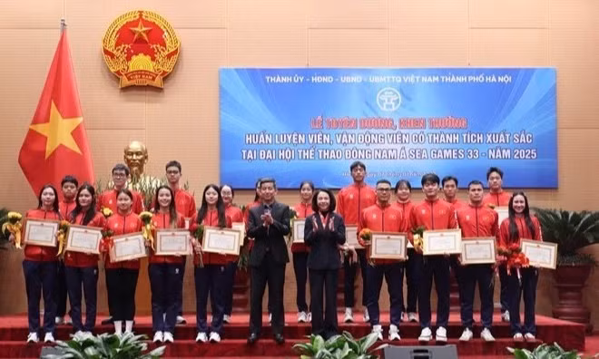 Lễ trao thưởng tổ chức chiều 7/1 tại Hà Nội.