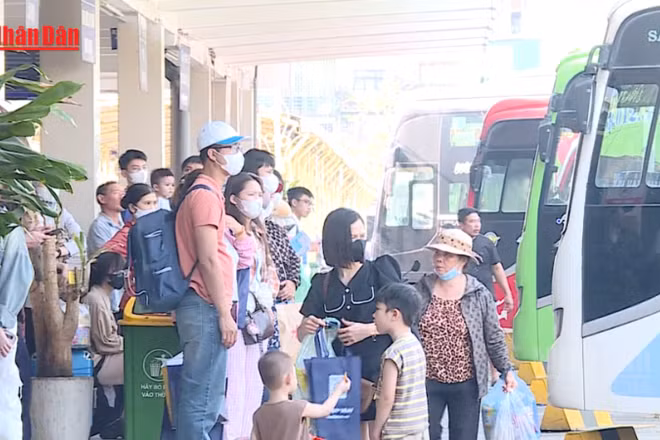 [Video] Tăng gần 500 phương tiện, bảo đảm đi lại dịp lễ Giỗ Tổ Hùng Vương và 30/4, 1/5