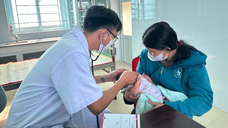 Trẻ em vùng khó khăn là một trong những nhóm ưu tiên trong triển khai Chương trình Mục tiêu Quốc gia Chăm sóc sức khỏe, Dân số và phát triển giai đoạn 2026-2035.