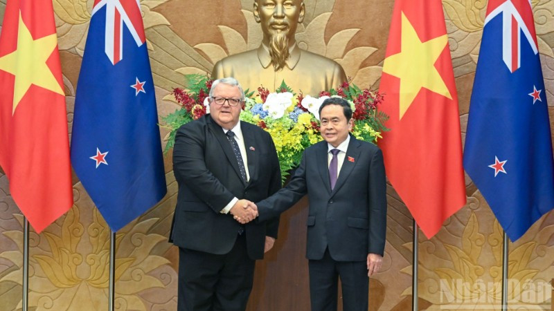 Chủ tịch Quốc hội Trần Thanh Mẫn và Chủ tịch Quốc hội New Zealand Gerry Brownlee tại hội đàm.