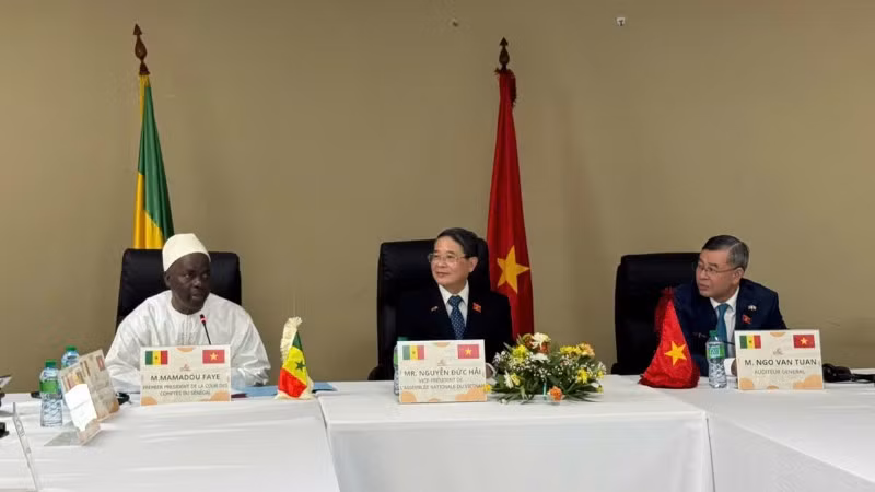 Phó Chủ tịch Quốc hội Nguyễn Đức Hải có cuộc làm việc với ông Mamadou FAYE, Chủ tịch Tòa thẩm kế Senegal.