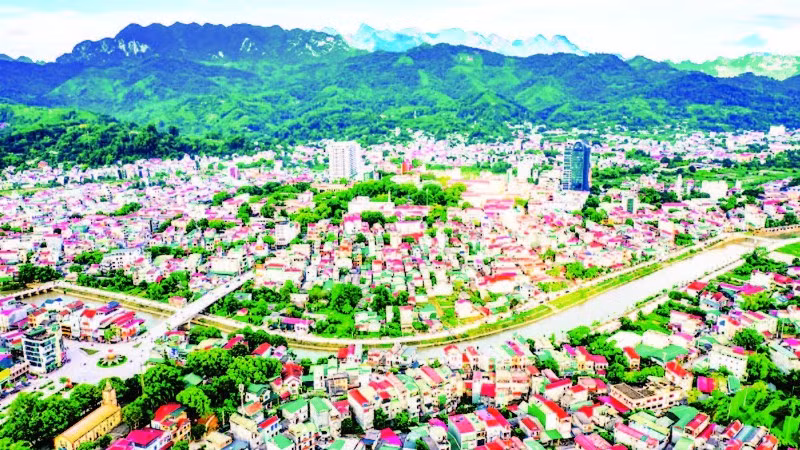 Một góc tỉnh Cao Bằng hôm nay. (Ảnh: THẾ VĨNH)