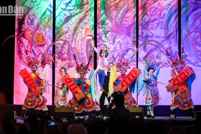 "Tết Baltard" của cộng đồng người Việt Nam tại Pháp là nơi những giá trị truyền thống được tôn vinh và nhịp cầu hữu nghị ngày một bền chặt.