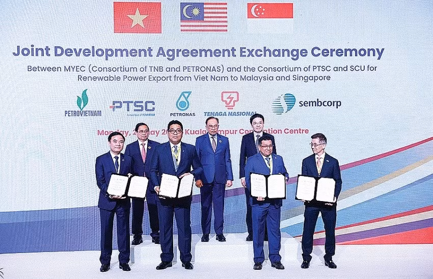 Petrovietnam cùng Sembcorp và Liên danh Năng lượng Malaysia thiết lập hợp tác chiến lược về điện tái tạo xuyên biên giới.