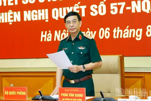 Đại tướng Phan Văn Giang, Ủy viên Bộ Chính trị, Phó Bí thư Quân ủy Trung ương, Phó Thủ tướng Chính phủ, Bộ trưởng Quốc phòng, Trưởng Ban Chỉ đạo chủ trì. (Ảnh: THẾ ĐẠI)